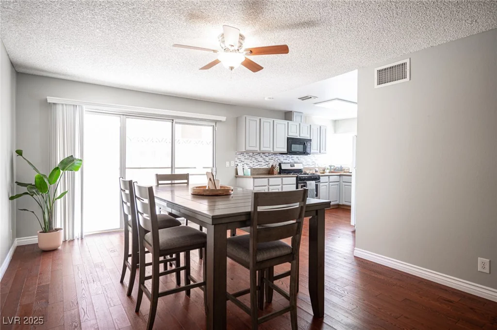 6575 Ellerhurst, Las Vegas, NV 89103