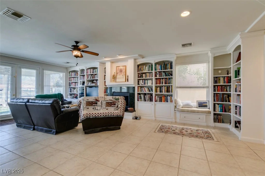 2469 Sun Reef, Las Vegas, NV 89128