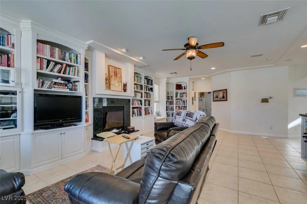 2469 Sun Reef, Las Vegas, NV 89128