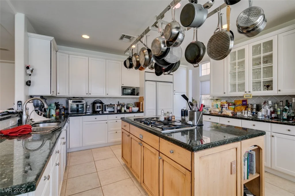 2469 Sun Reef, Las Vegas, NV 89128