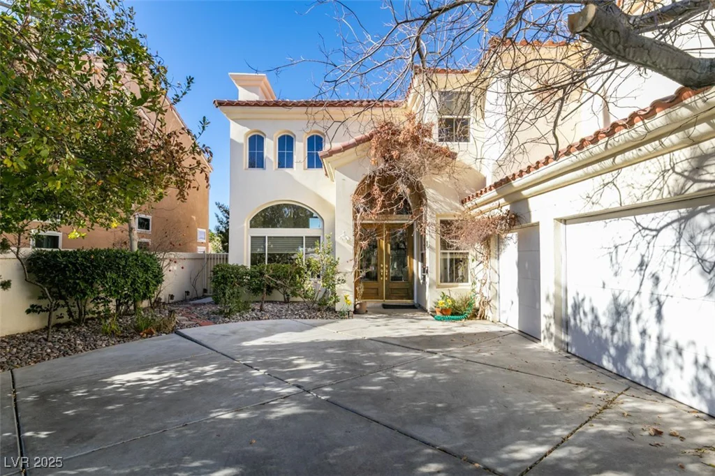 2469 Sun Reef, Las Vegas, NV 89128