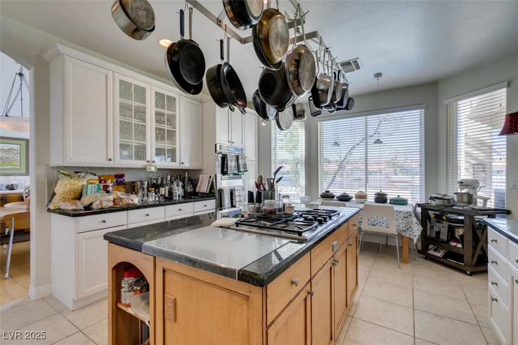 2469 Sun Reef, Las Vegas, NV 89128