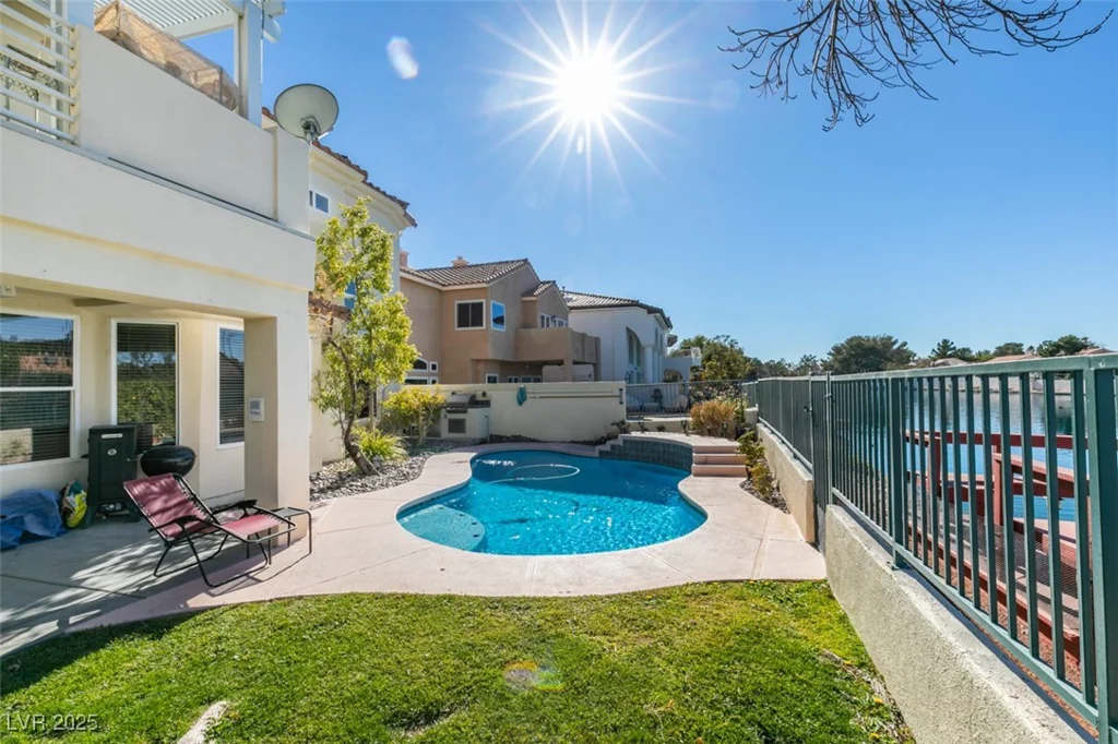 2469 Sun Reef, Las Vegas, NV 89128
