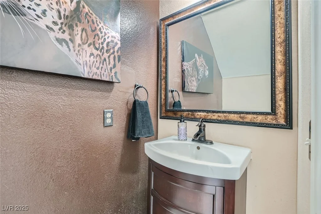 2108 Royal Antilles, North Las Vegas, NV 89031