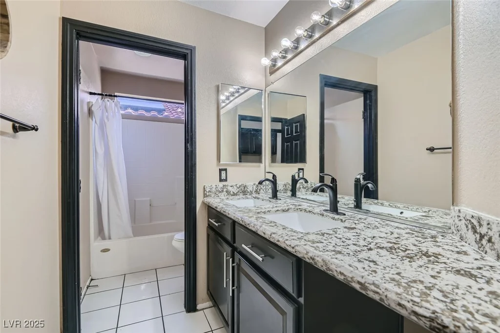 2108 Royal Antilles, North Las Vegas, NV 89031
