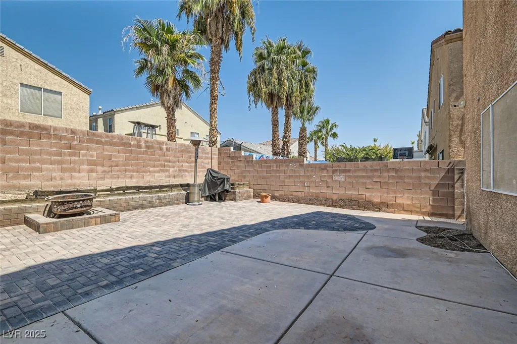 2108 Royal Antilles, North Las Vegas, NV 89031