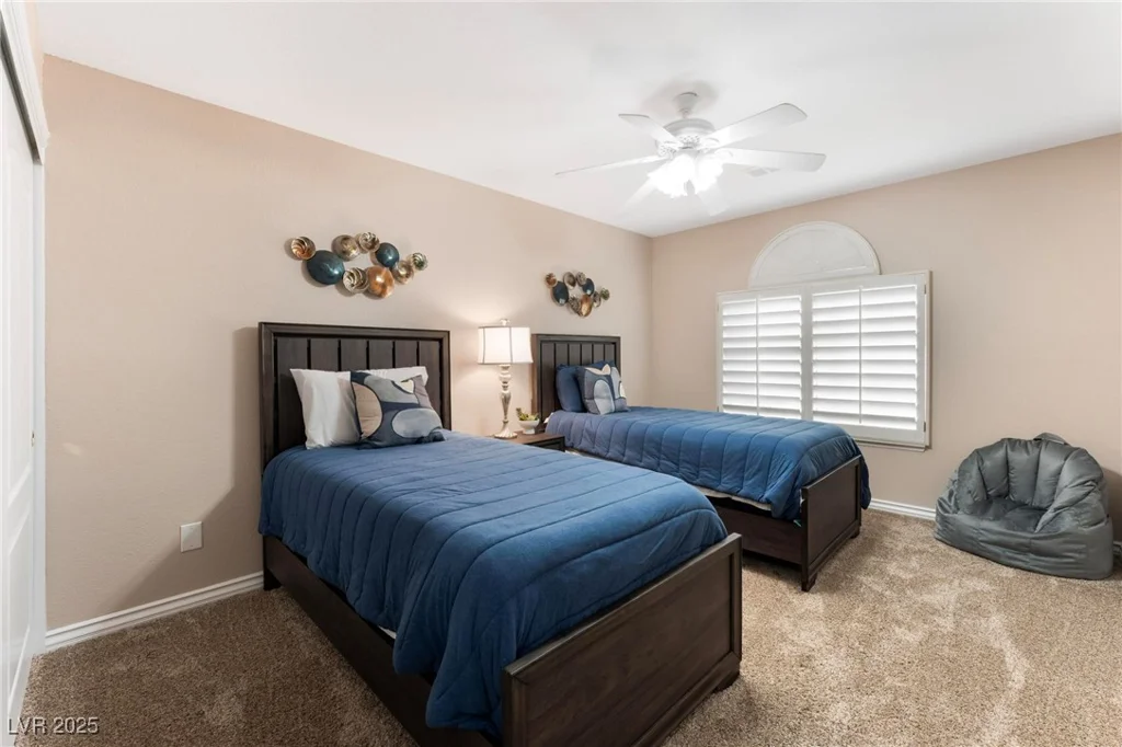 5522 Oakview Falls, Las Vegas, NV 89148