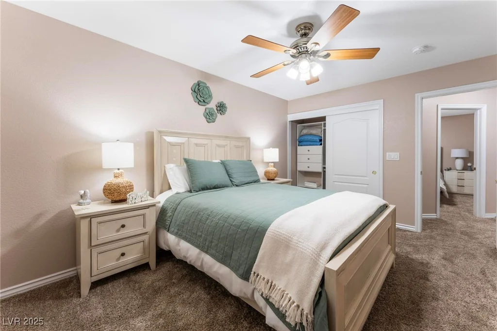 5522 Oakview Falls, Las Vegas, NV 89148
