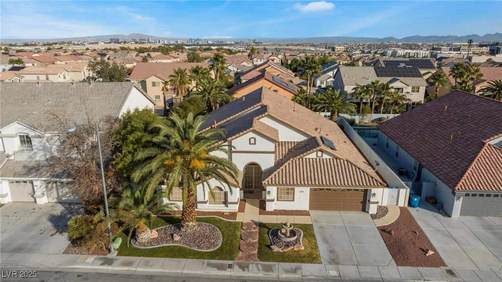 5522 Oakview Falls, Las Vegas, NV 89148