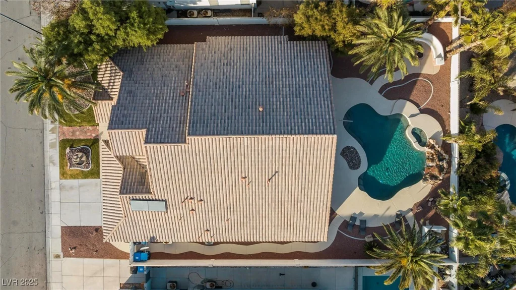 5522 Oakview Falls, Las Vegas, NV 89148