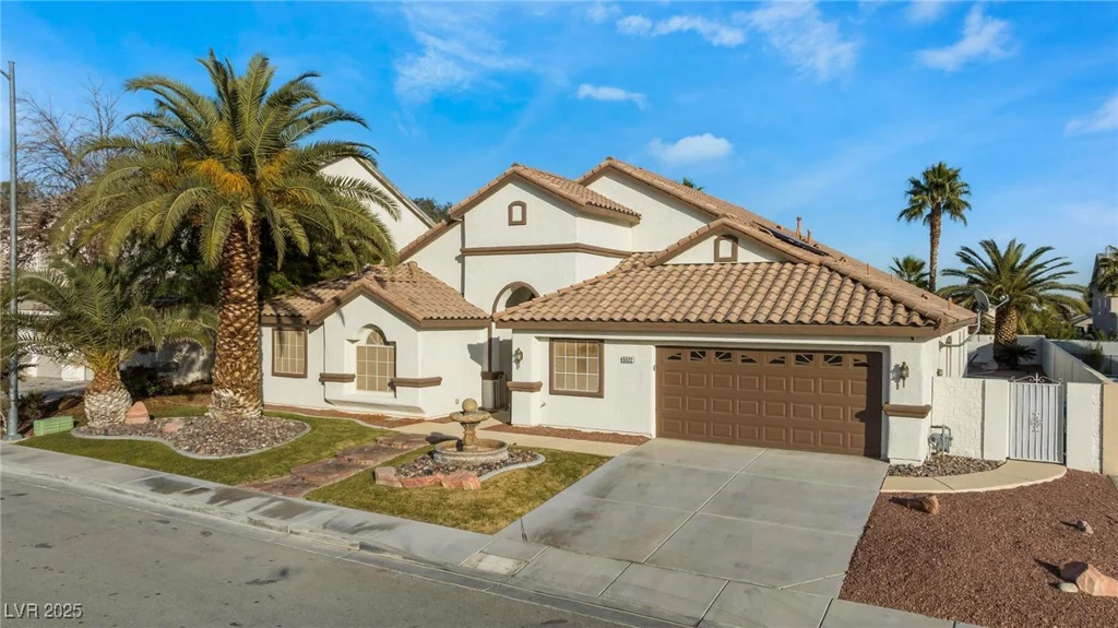 5522 Oakview Falls, Las Vegas, NV 89148