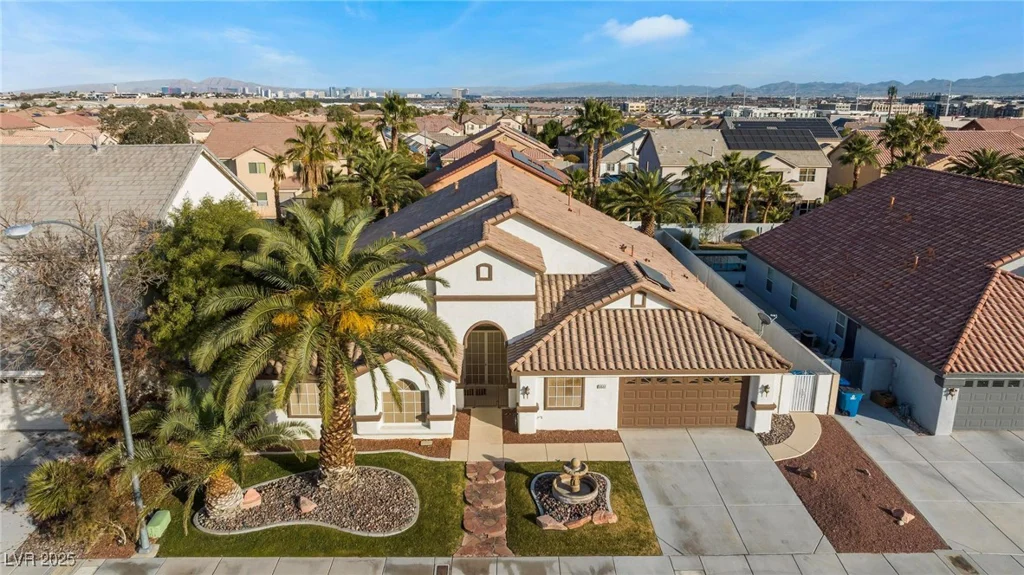 5522 Oakview Falls, Las Vegas, NV 89148