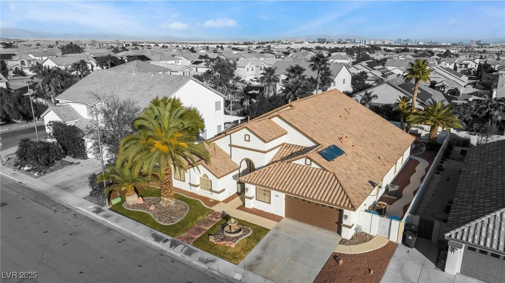 5522 Oakview Falls, Las Vegas, NV 89148