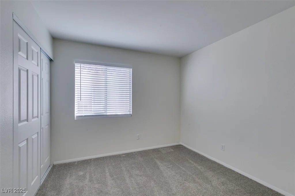 162 Windy Creek, Las Vegas, NV 89123