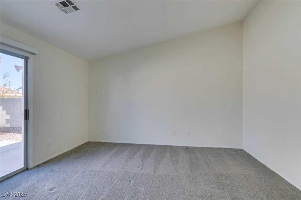 162 Windy Creek, Las Vegas, NV 89123