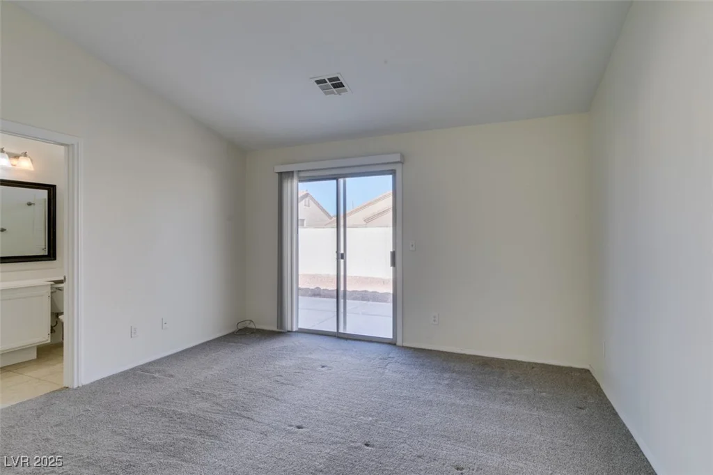 162 Windy Creek, Las Vegas, NV 89123