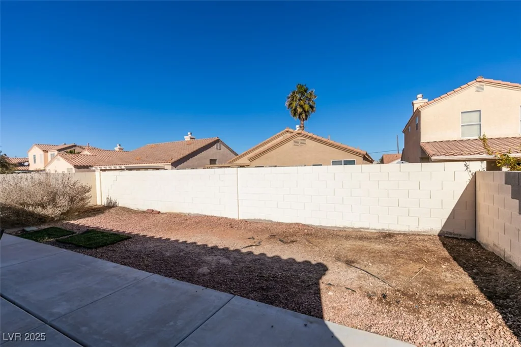 162 Windy Creek, Las Vegas, NV 89123