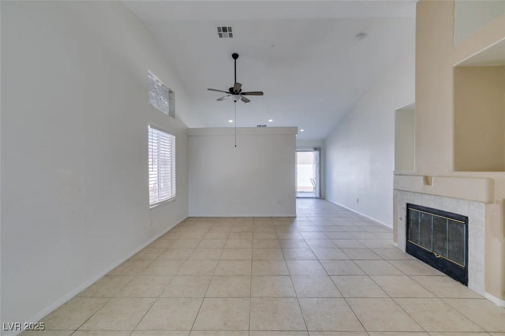 162 Windy Creek, Las Vegas, NV 89123