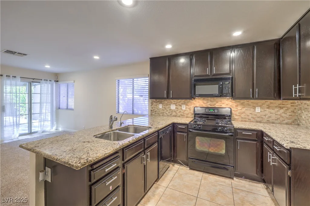 7779 Parnell, Las Vegas, NV 89147