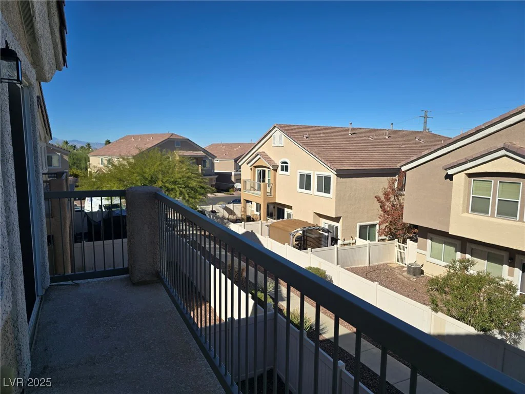 1142 Grass Pond, Henderson, NV 89002