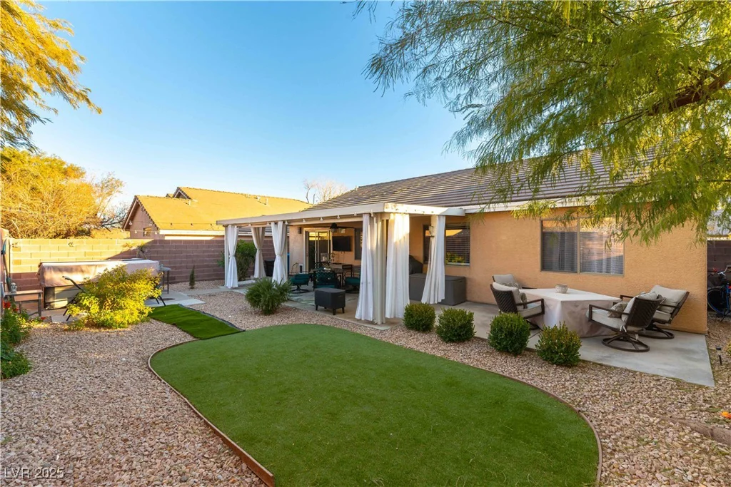 1066 Bootspur, Henderson, NV 89012