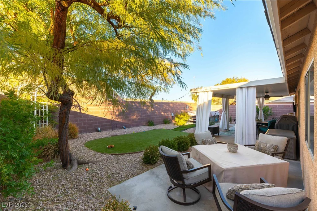 1066 Bootspur, Henderson, NV 89012