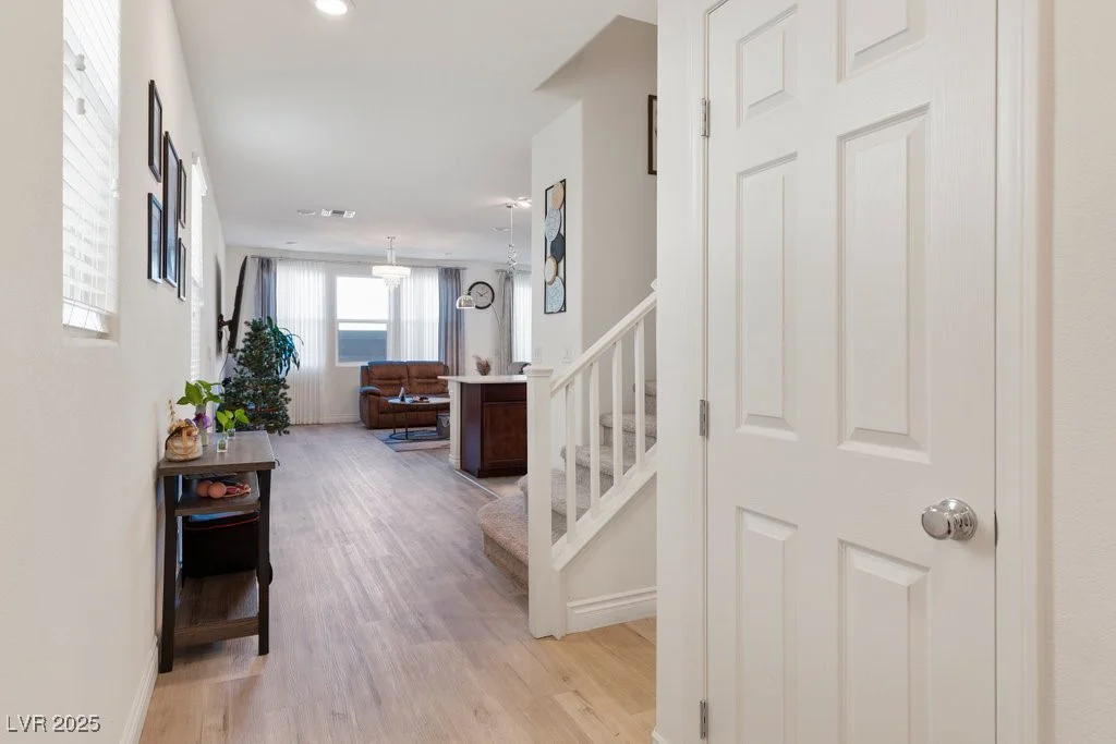 6986 Bard, Las Vegas, NV 89113