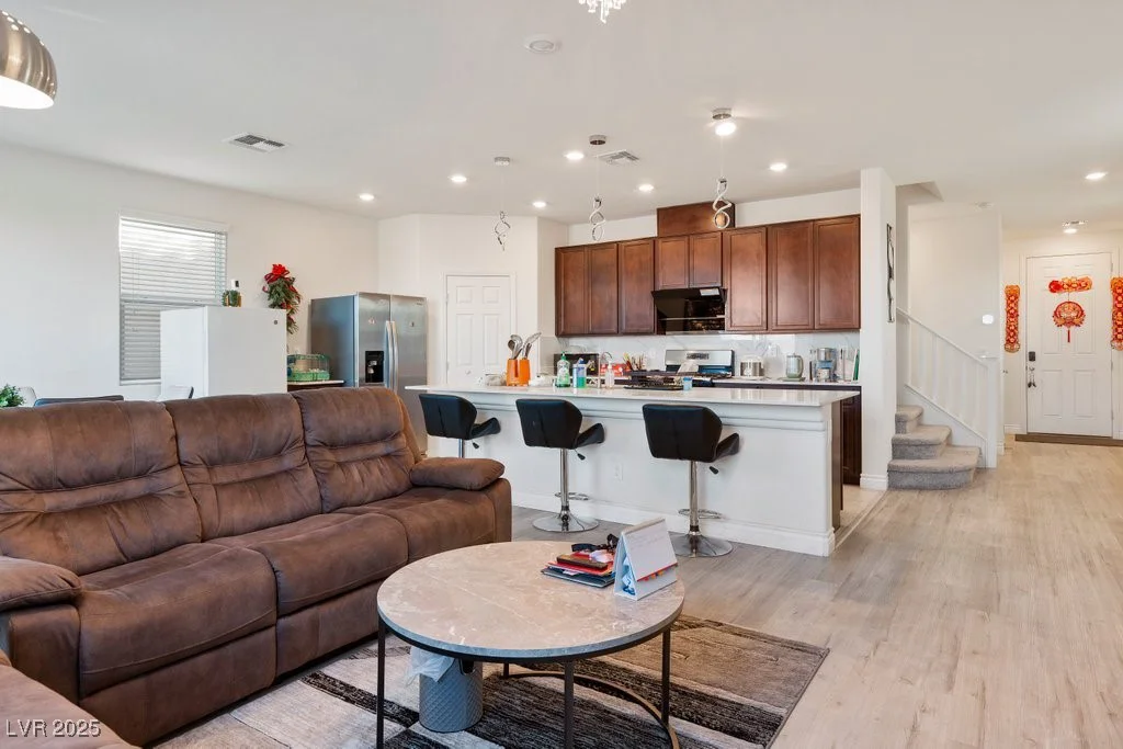 6986 Bard, Las Vegas, NV 89113