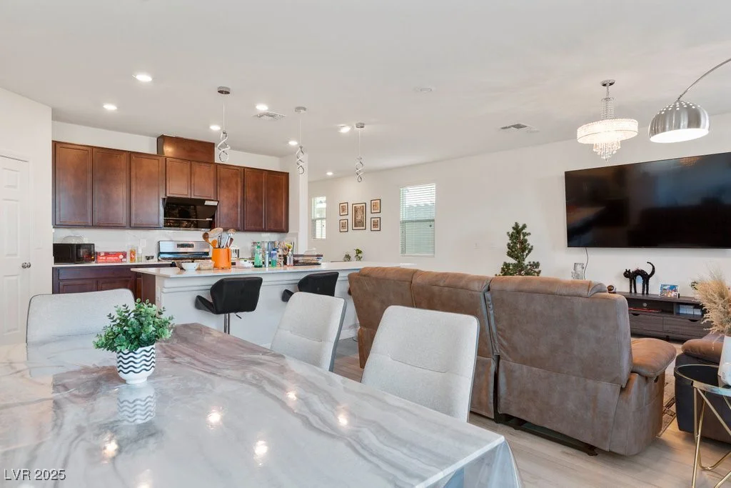 6986 Bard, Las Vegas, NV 89113