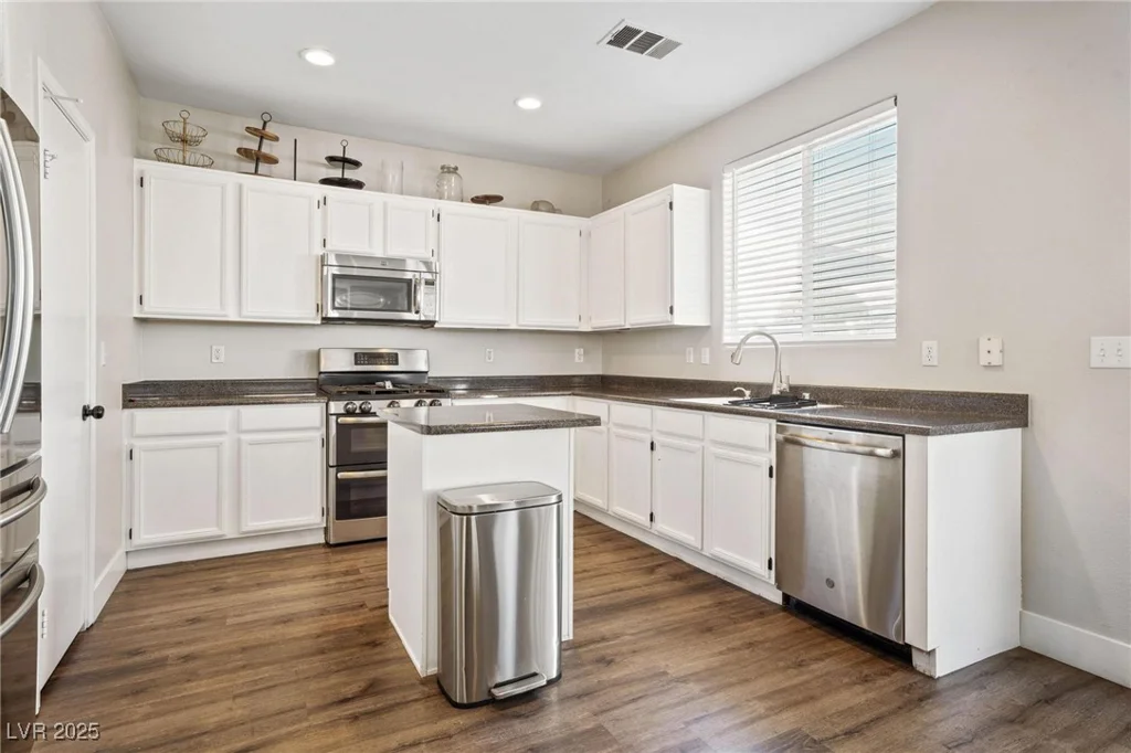 618 Lava Beds, North Las Vegas, NV 89084