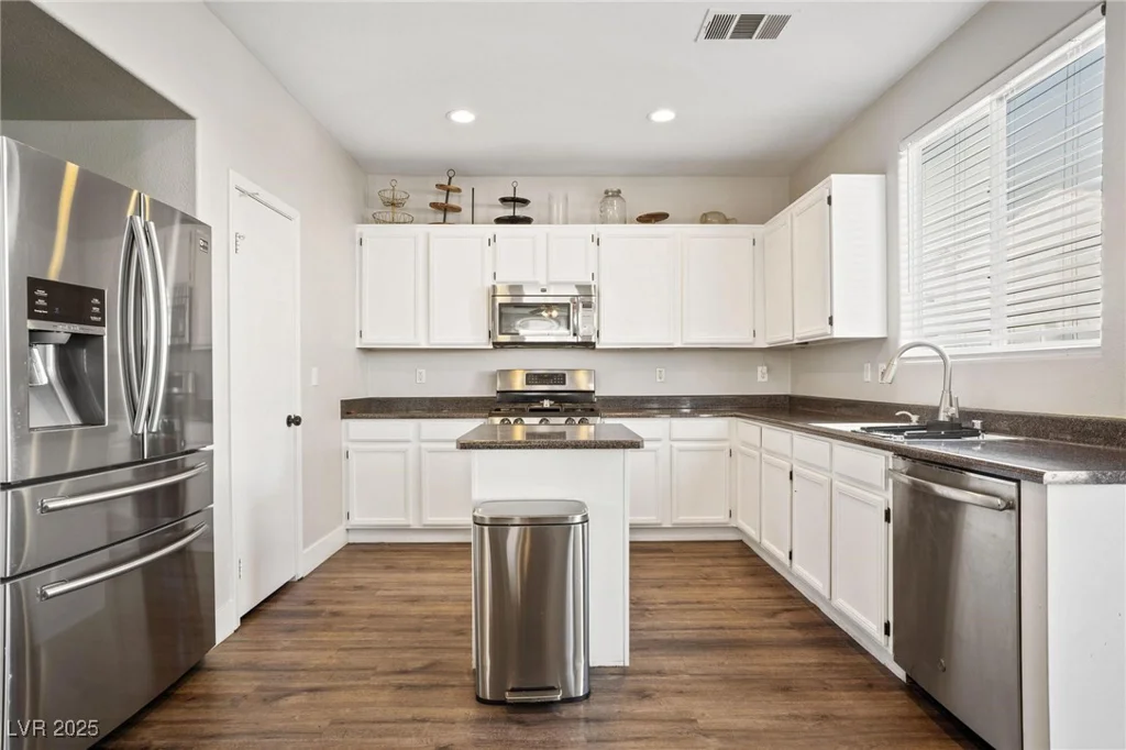 618 Lava Beds, North Las Vegas, NV 89084