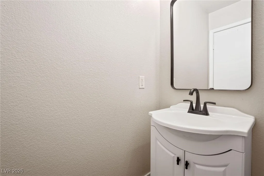 618 Lava Beds, North Las Vegas, NV 89084