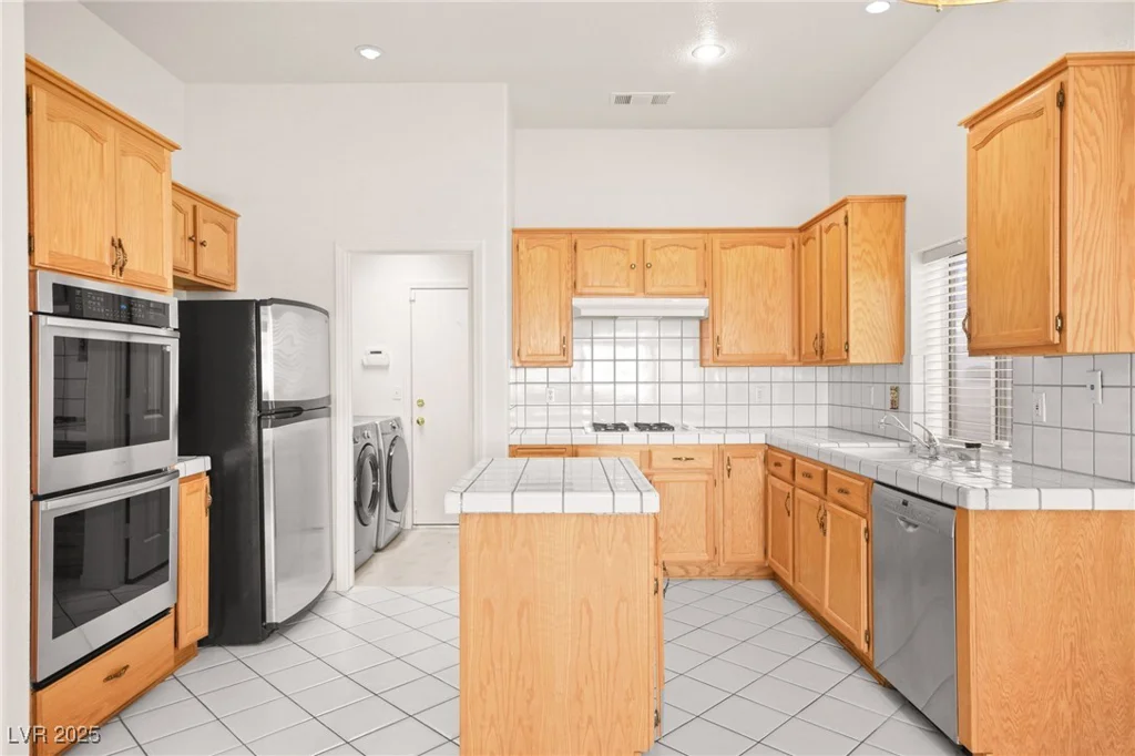 2260 Norway Pine, Las Vegas, NV 89134