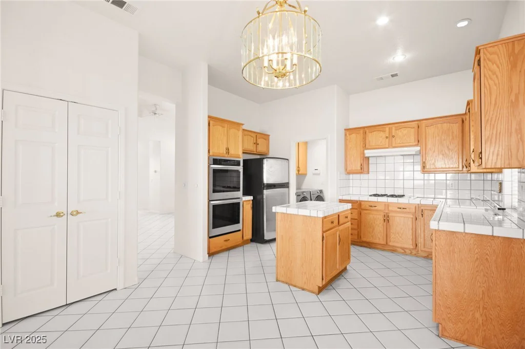 2260 Norway Pine, Las Vegas, NV 89134