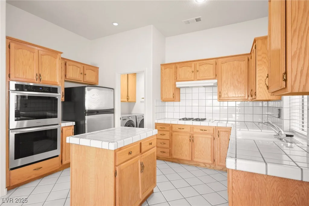 2260 Norway Pine, Las Vegas, NV 89134