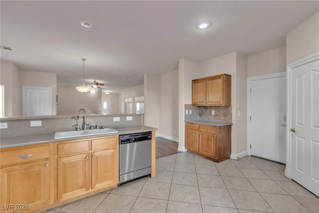 1320 Robbers Roost, Henderson, NV 89012