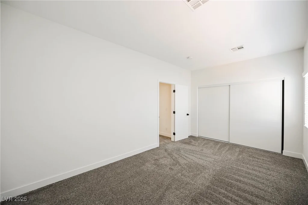 886 Park Walk, Las Vegas, NV 89123