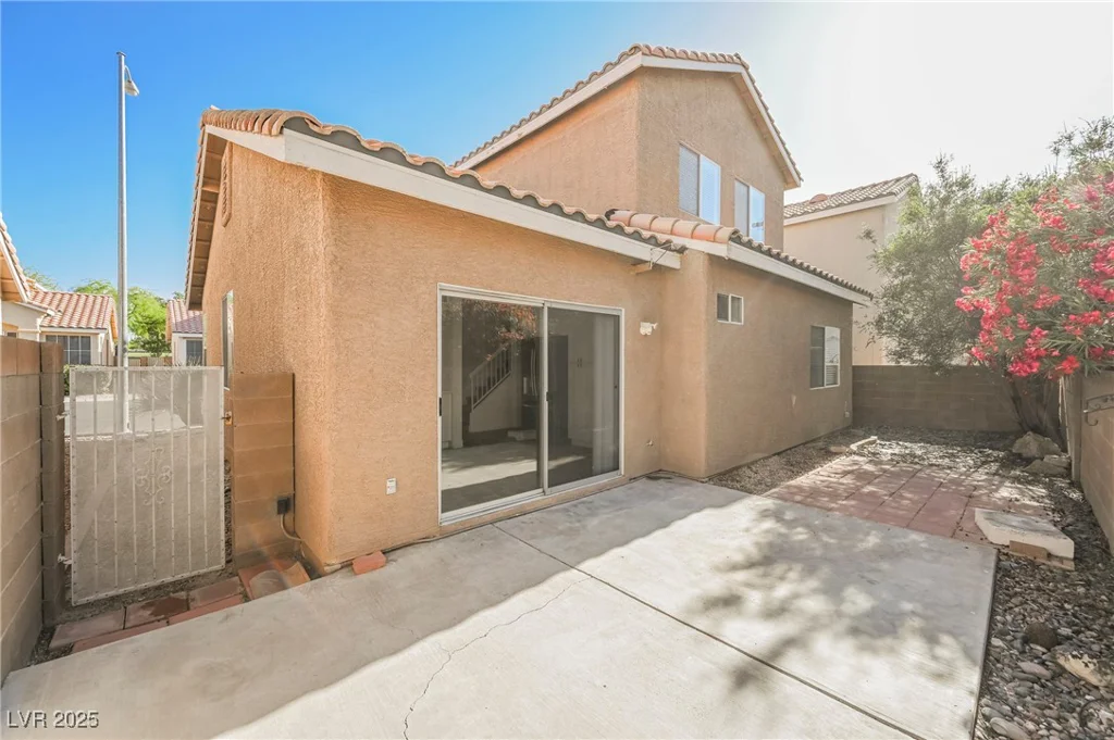 886 Park Walk, Las Vegas, NV 89123