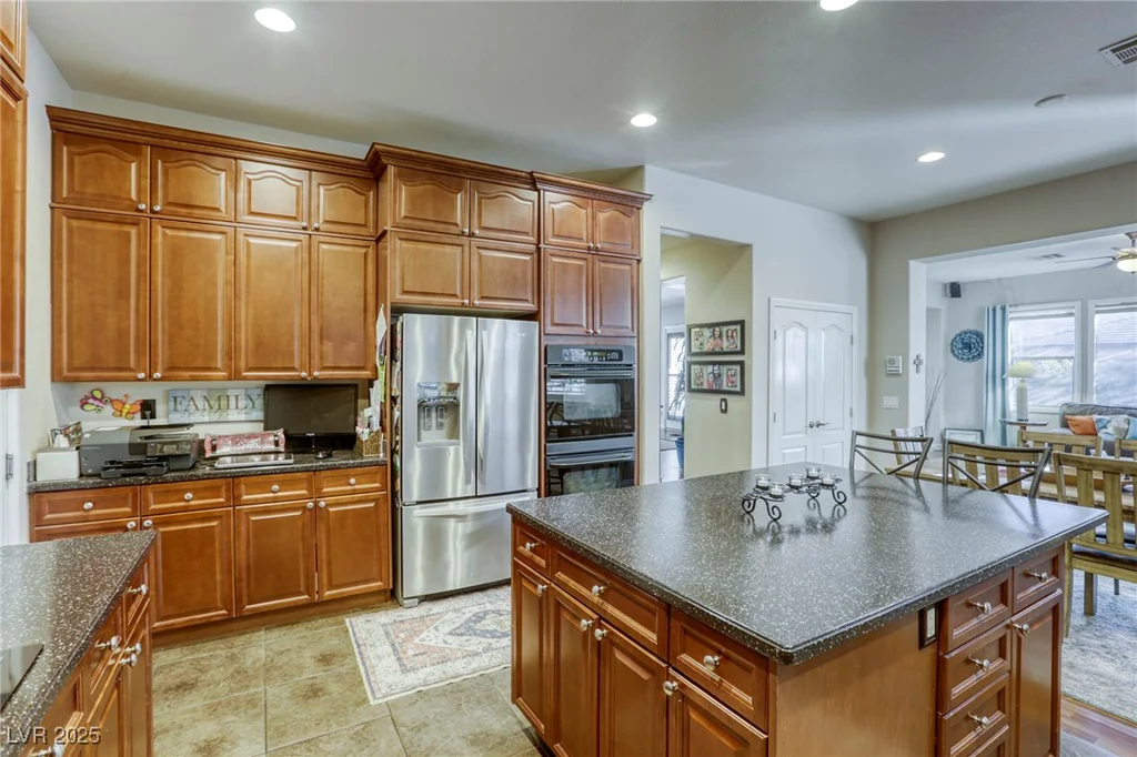 9343 White Waterfall, Las Vegas, NV 89149