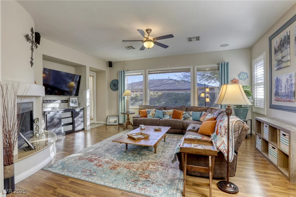 9343 White Waterfall, Las Vegas, NV 89149