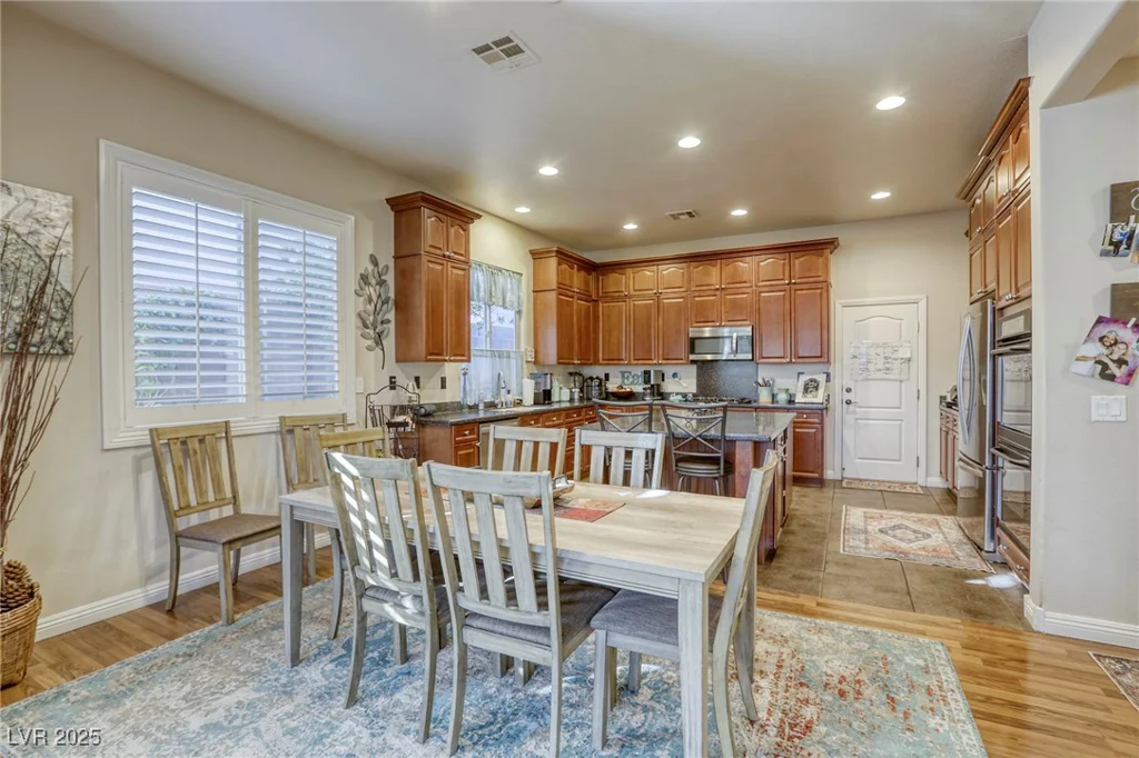 9343 White Waterfall, Las Vegas, NV 89149