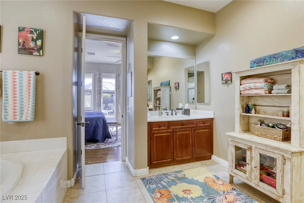 9343 White Waterfall, Las Vegas, NV 89149