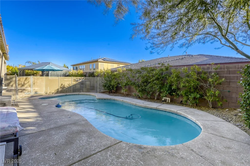 9343 White Waterfall, Las Vegas, NV 89149