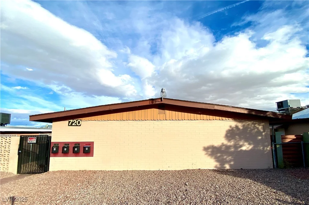 720 10th, Las Vegas, NV 89101
