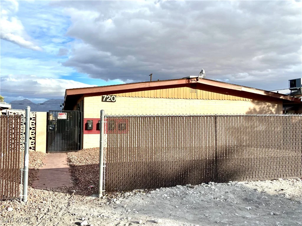 720 10th, Las Vegas, NV 89101