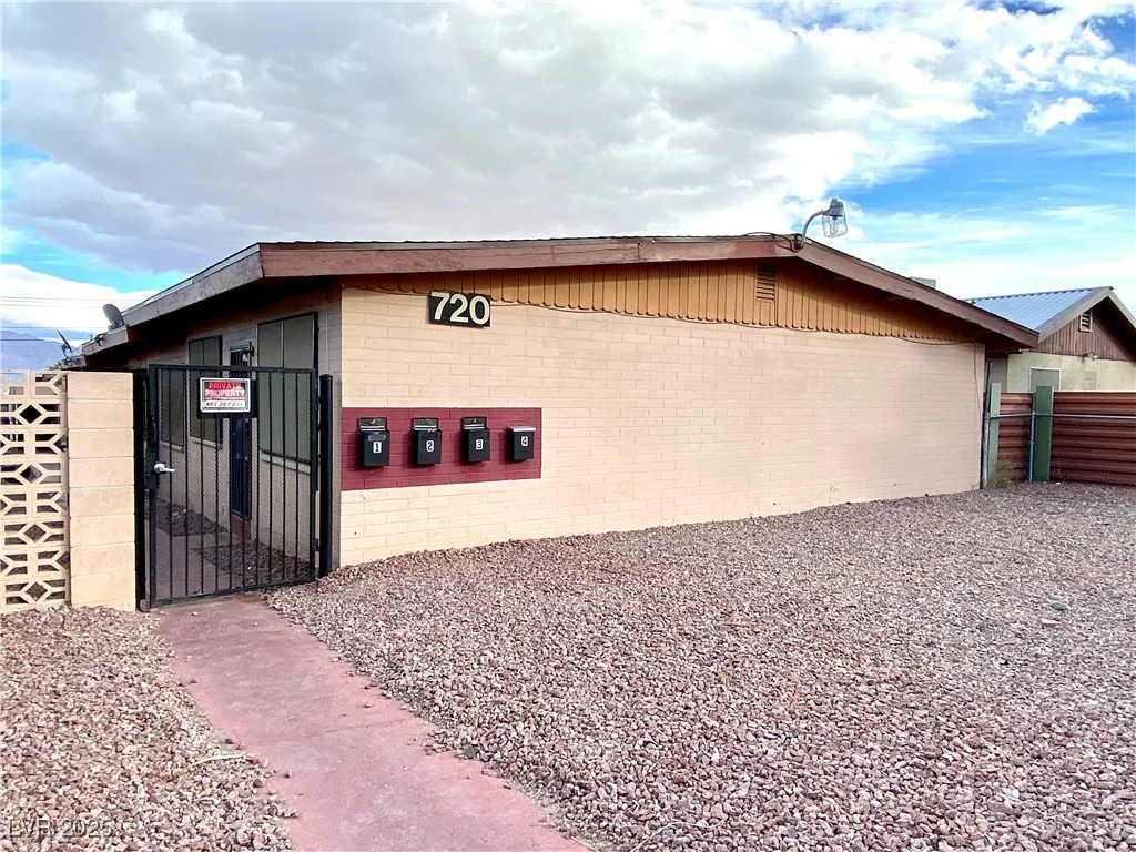720 10th, Las Vegas, NV 89101