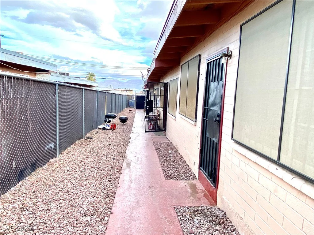 720 10th, Las Vegas, NV 89101