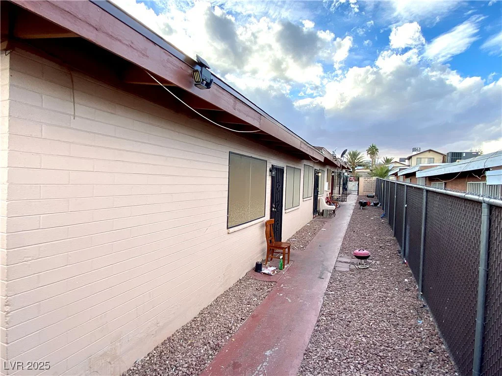 720 10th, Las Vegas, NV 89101