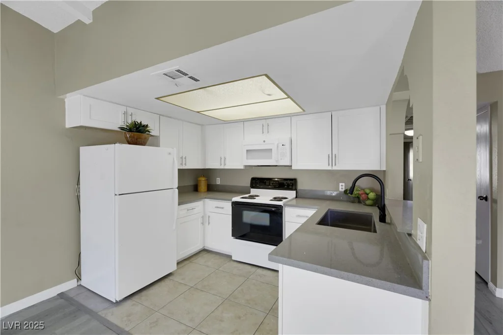 4752 Obannon, Las Vegas, NV 89102