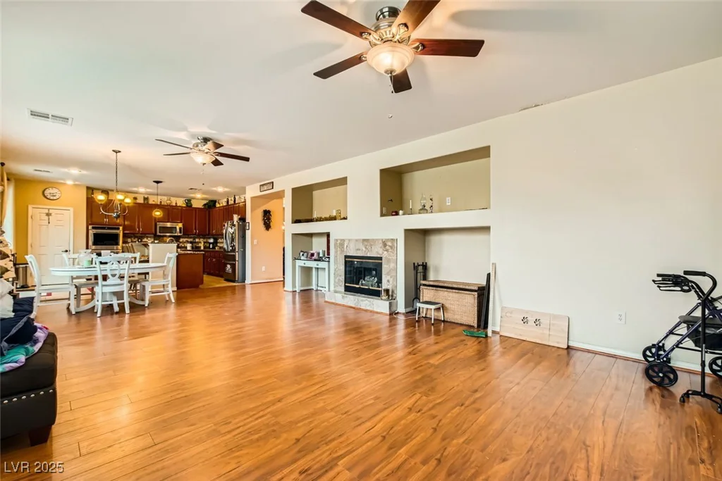 6917 Snow Finch, North Las Vegas, NV 89084
